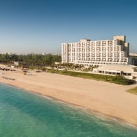 Marriott Harbor Beach Square