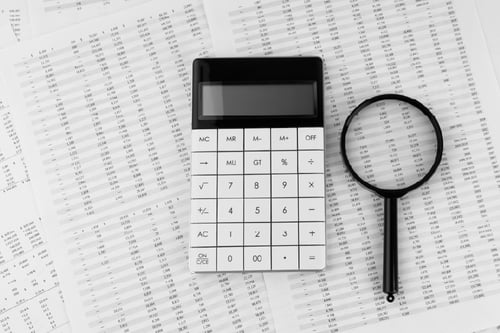 image_calculator-magnifying-glass-financial-statements